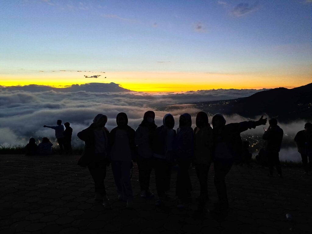 sunrise di paralayang batu malang