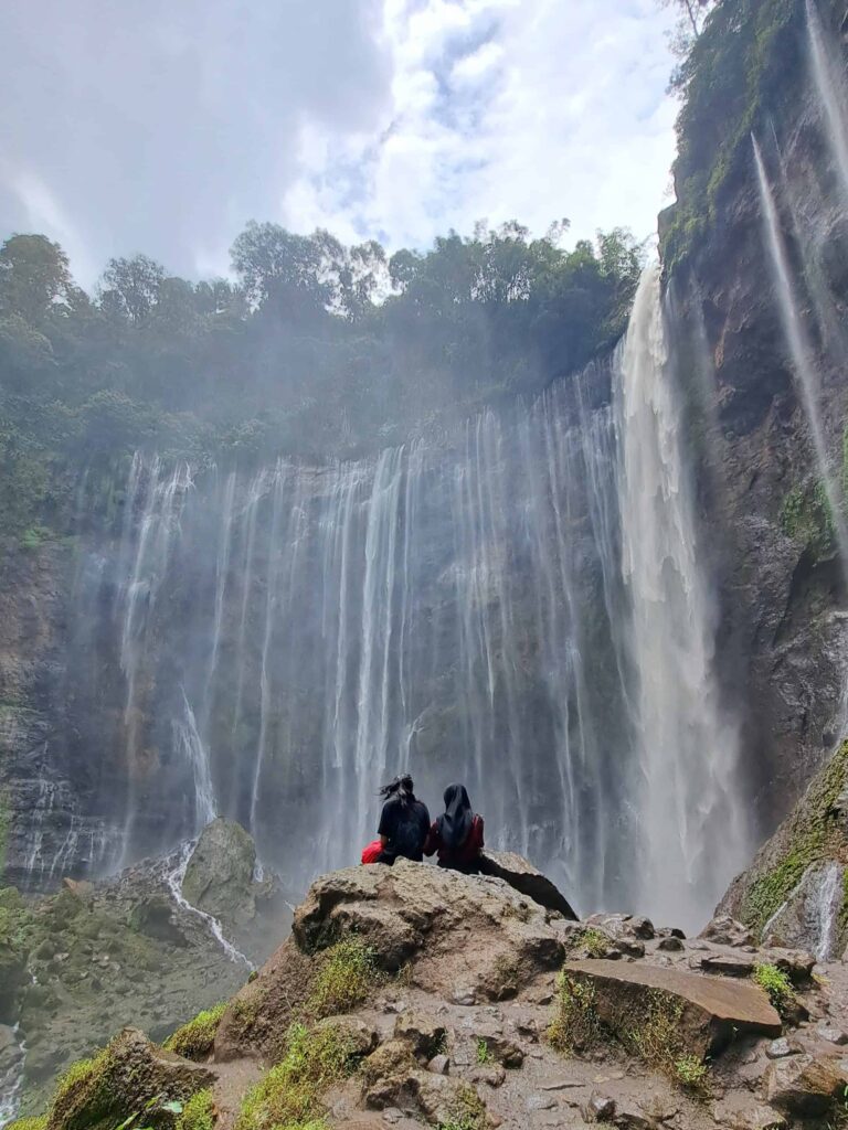 panaroma bawah tumpak sewu